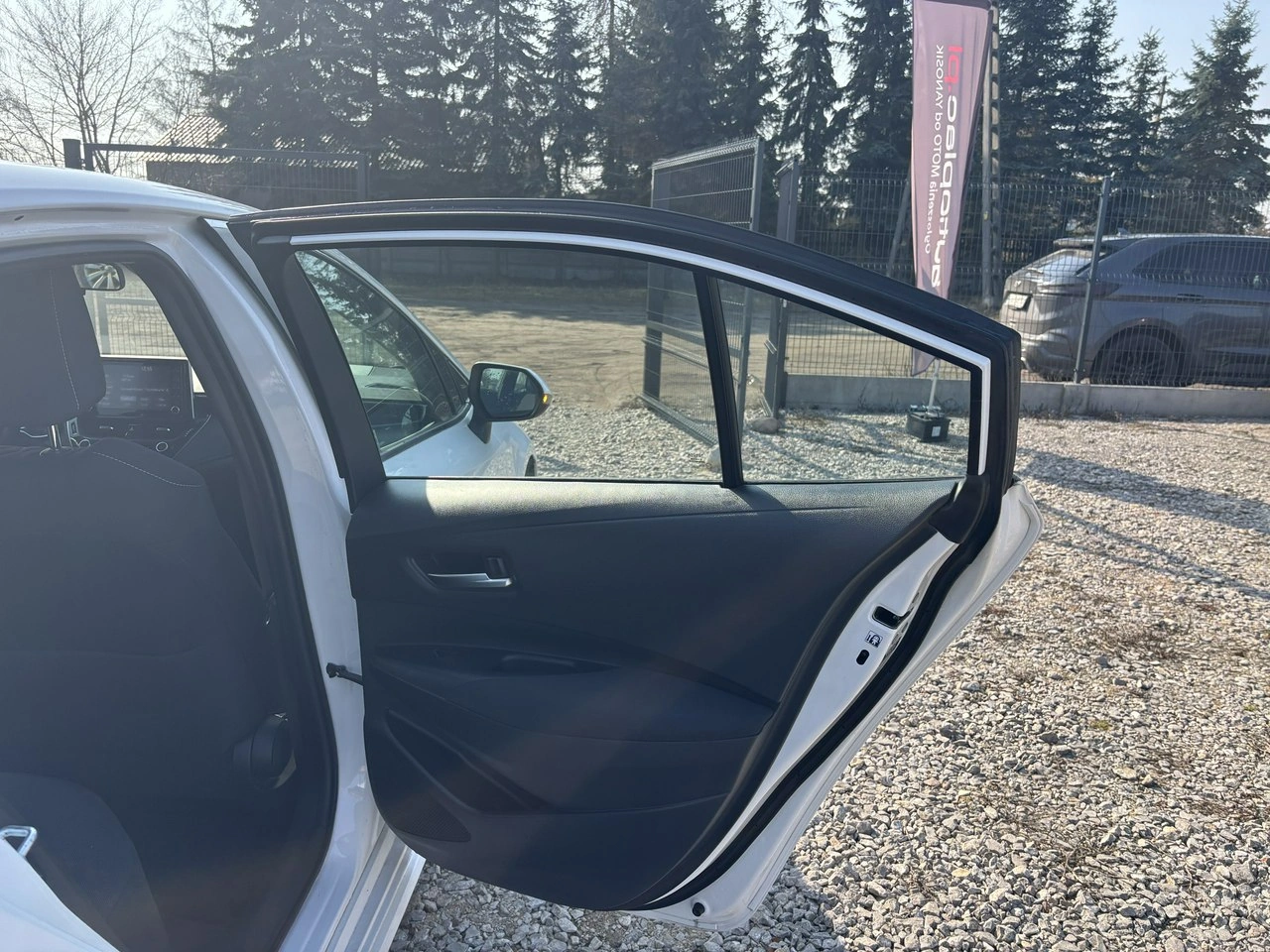 Toyota Corolla - Zdjęcie 33