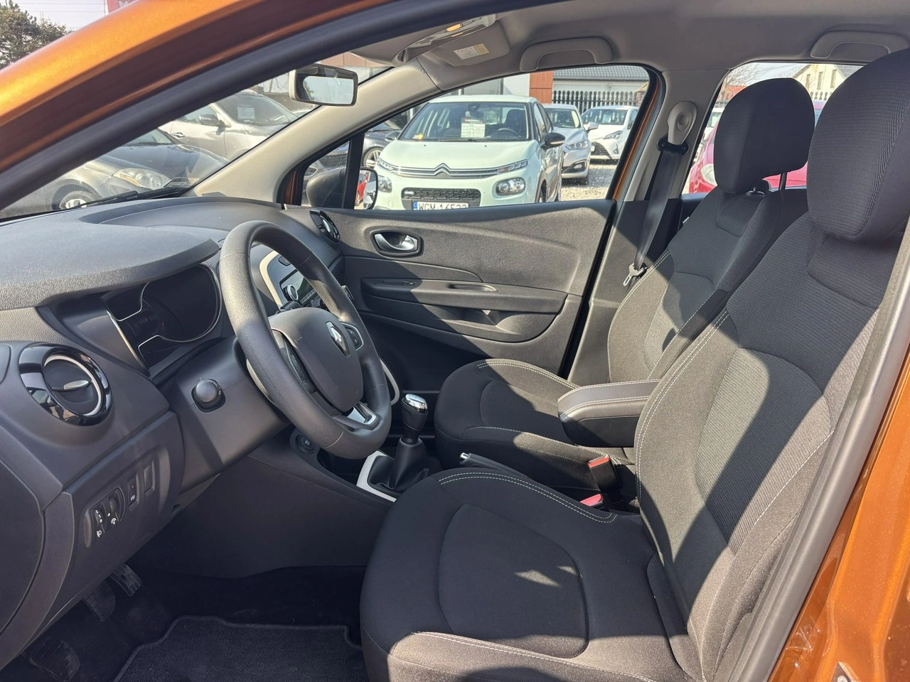 Renault Captur - Zdjęcie 16