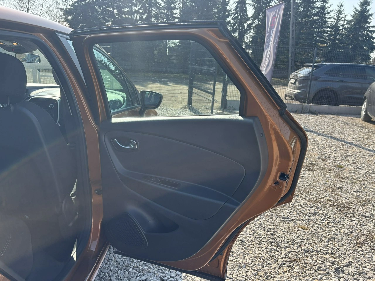 Renault Captur - Zdjęcie 30