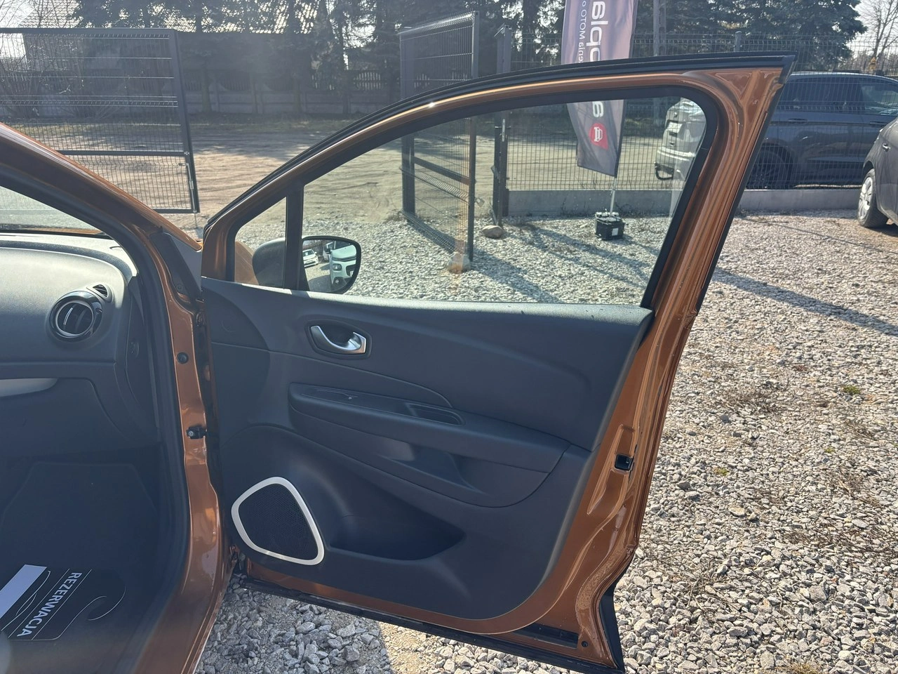 Renault Captur - Zdjęcie 32