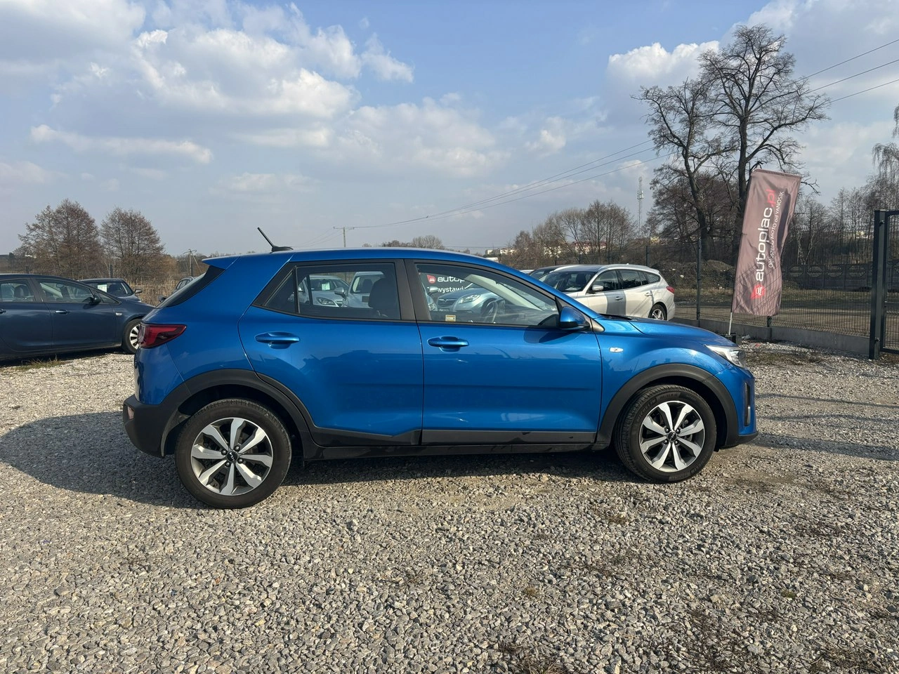 Kia Stonic - Zdjęcie 11