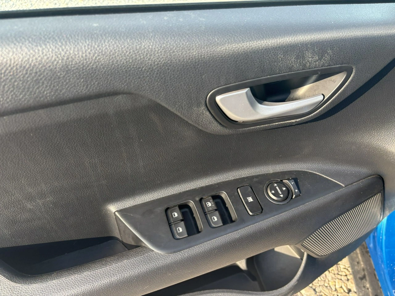 Kia Stonic - Zdjęcie 16