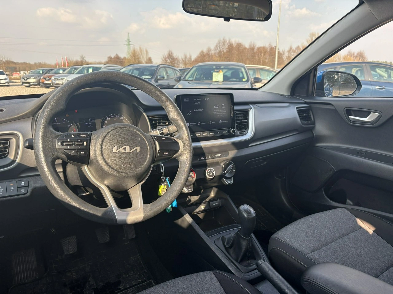 Kia Stonic - Zdjęcie 18