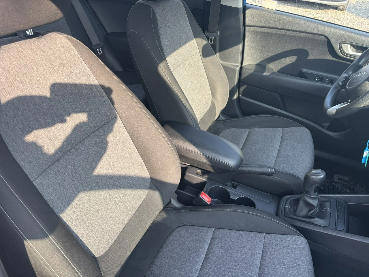 Kia Stonic - Zdjęcie 35