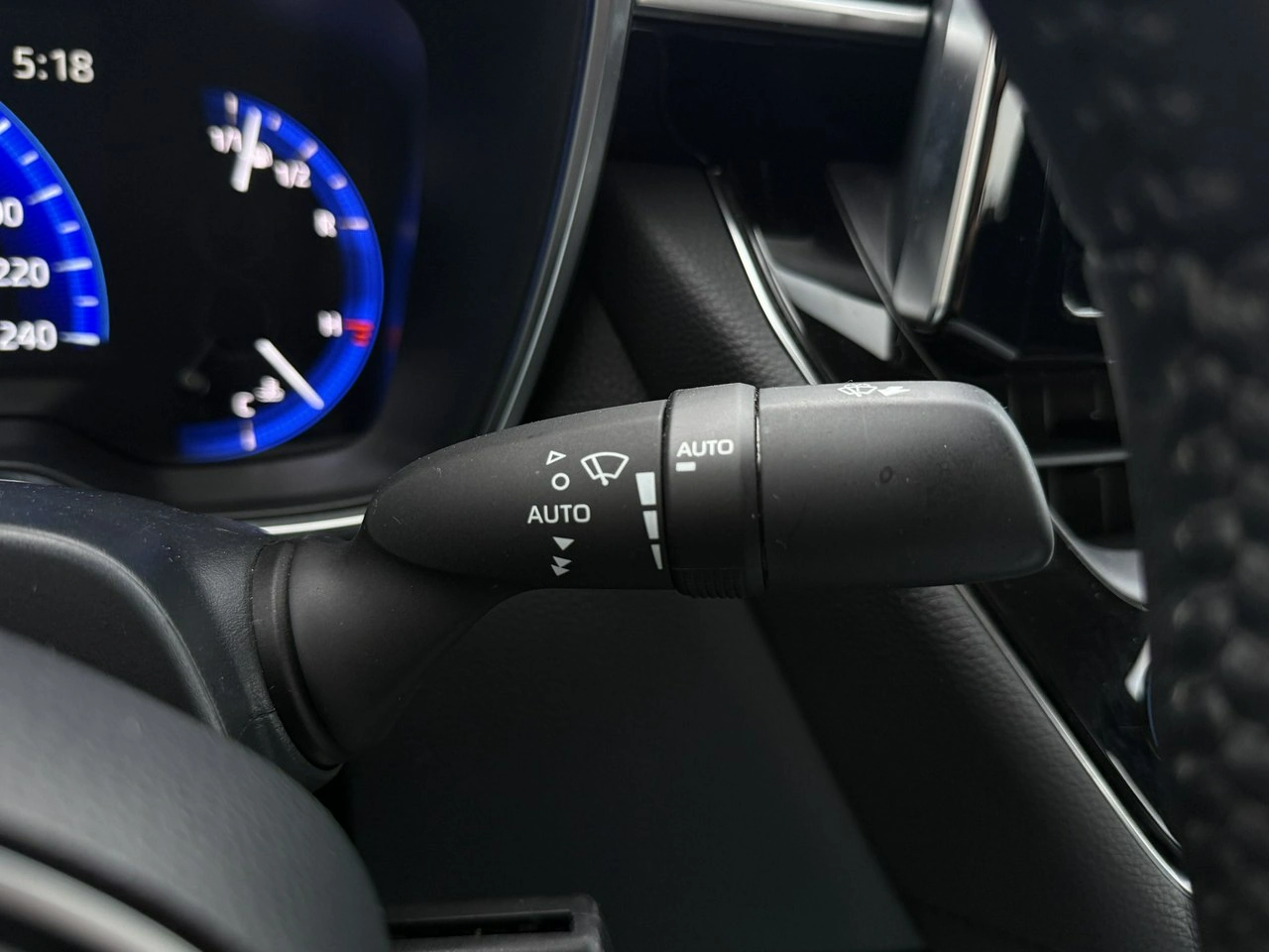 Toyota Corolla - Zdjęcie 18