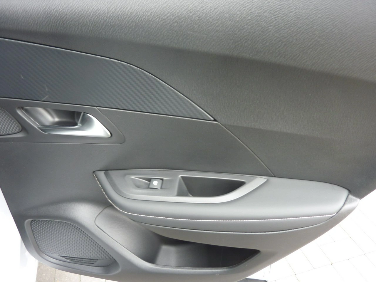 Peugeot 2008 - Zdjęcie 37