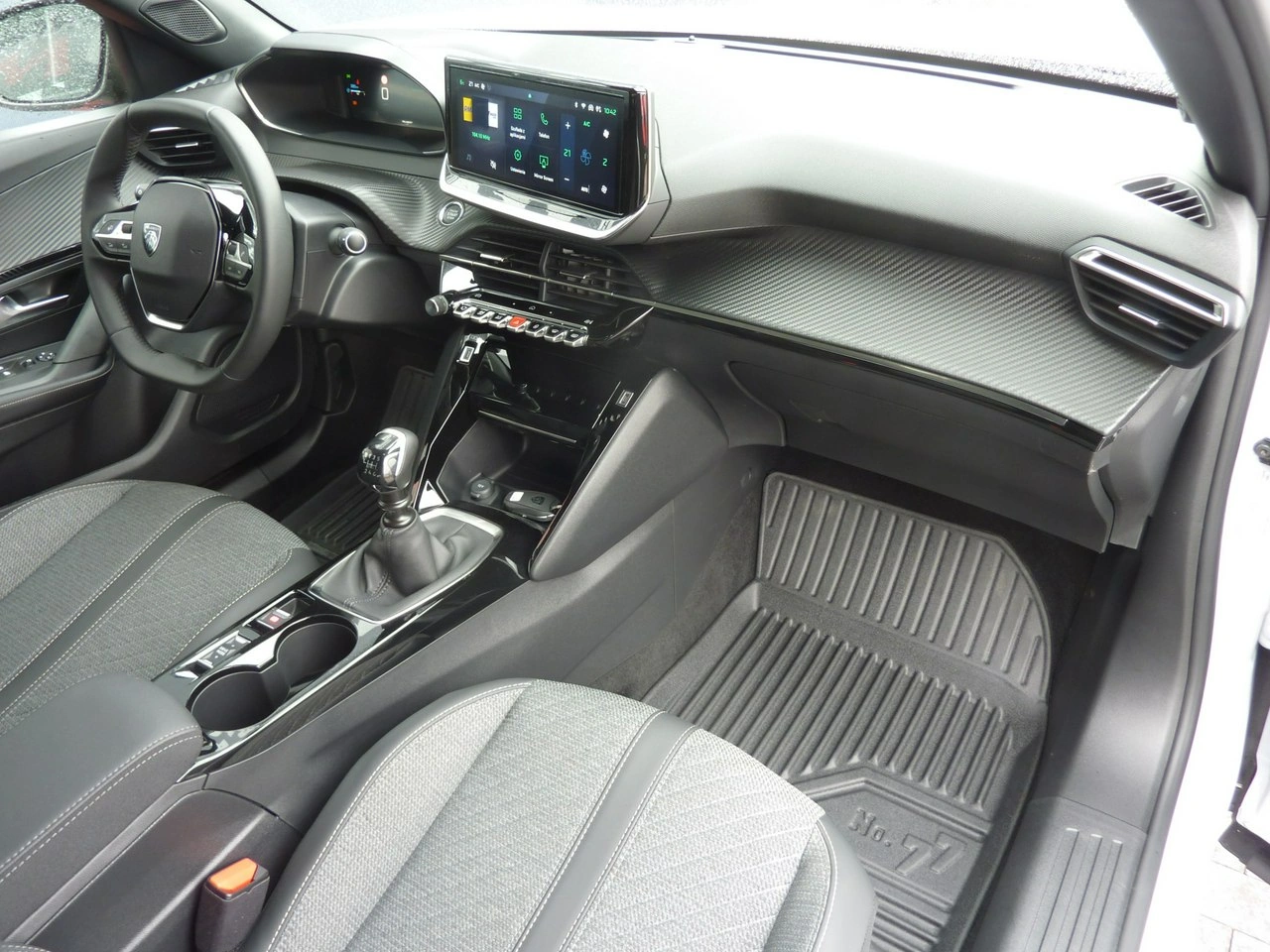 Peugeot 2008 - Zdjęcie 12