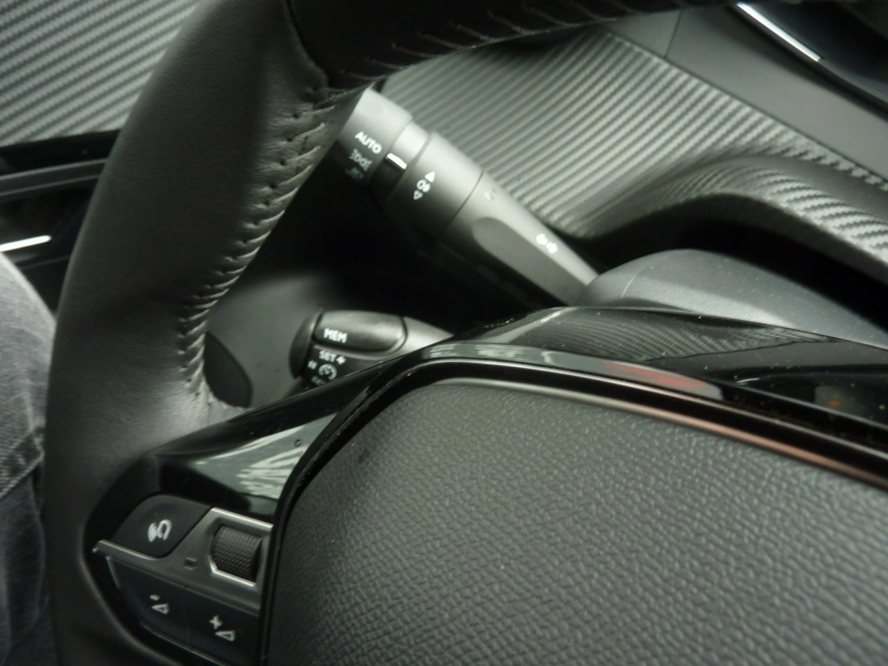 Peugeot 2008 - Zdjęcie 32