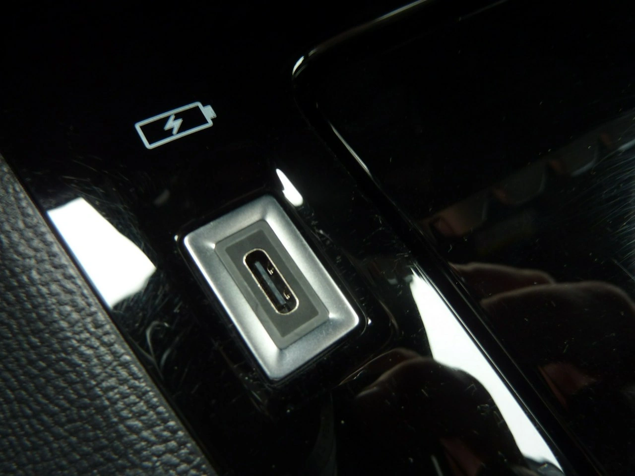 Peugeot 2008 - Zdjęcie 35