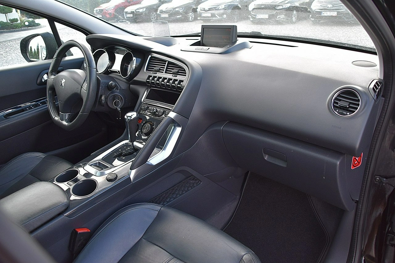 Peugeot 3008 - Zdjęcie 11