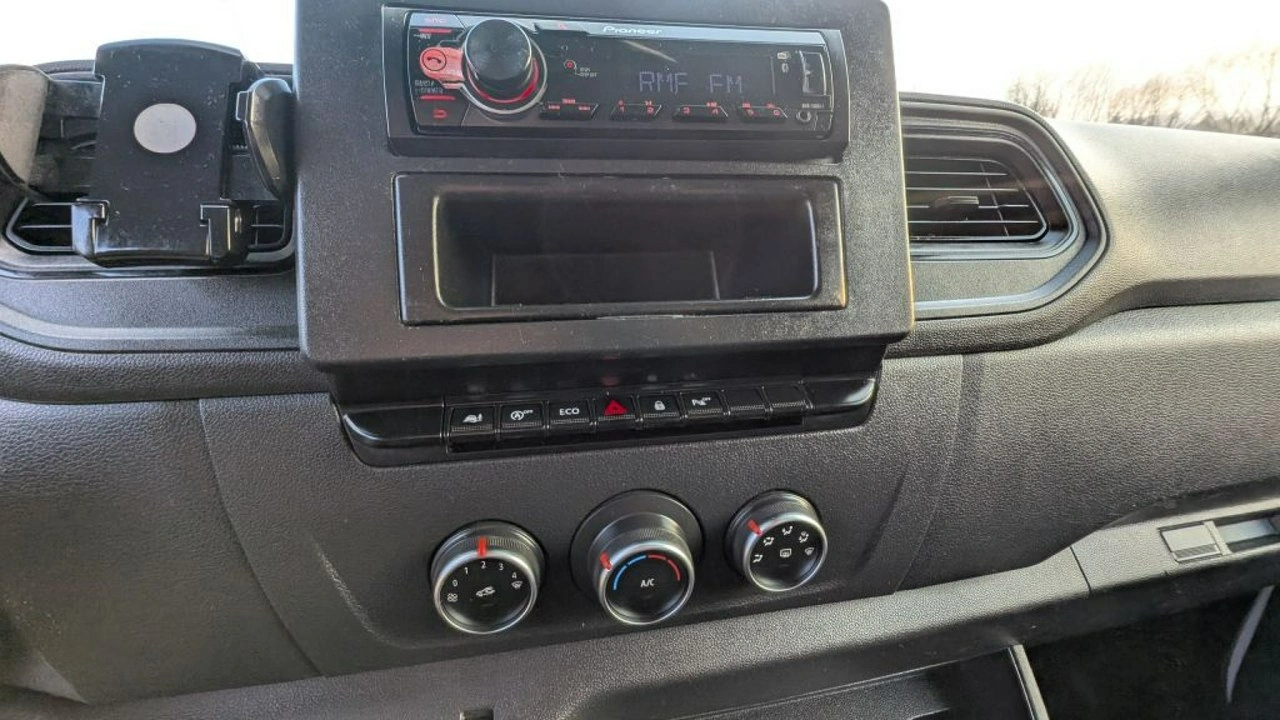 Renault Master - Zdjęcie 12