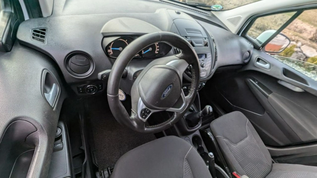 Ford Courier - Zdjęcie 9