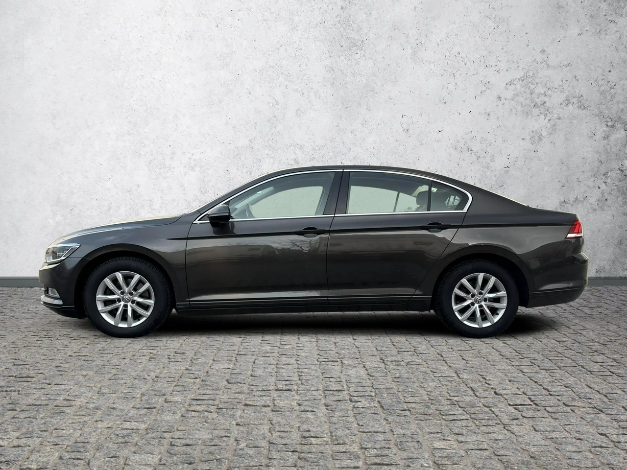 Volkswagen Passat - Zdjęcie 1