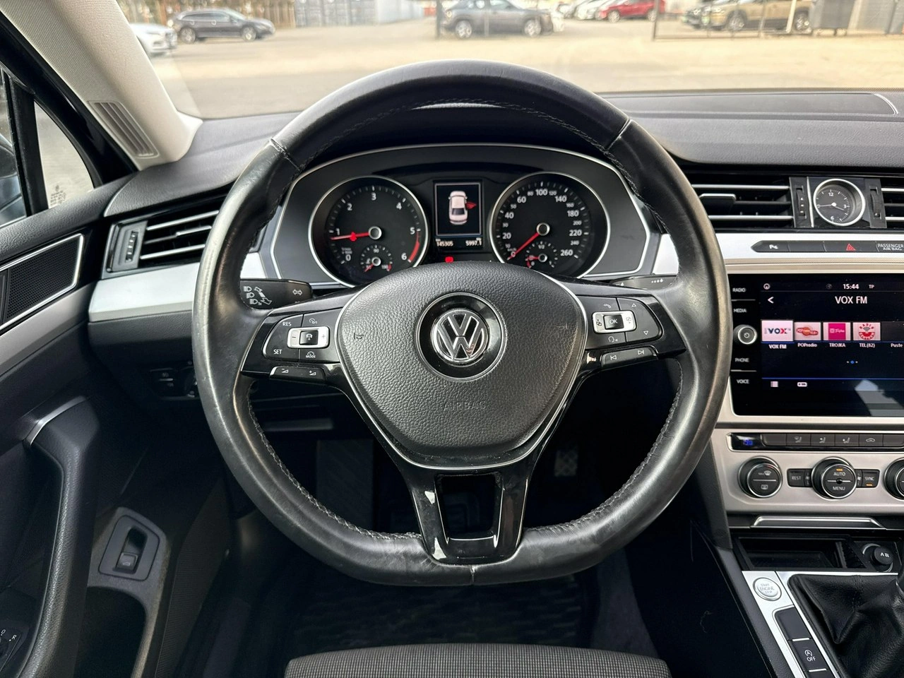 Volkswagen Passat - Zdjęcie 25