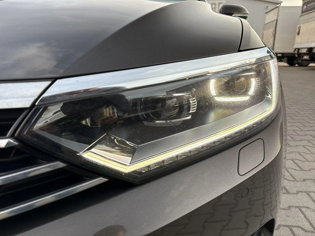 Volkswagen Passat - Zdjęcie 8