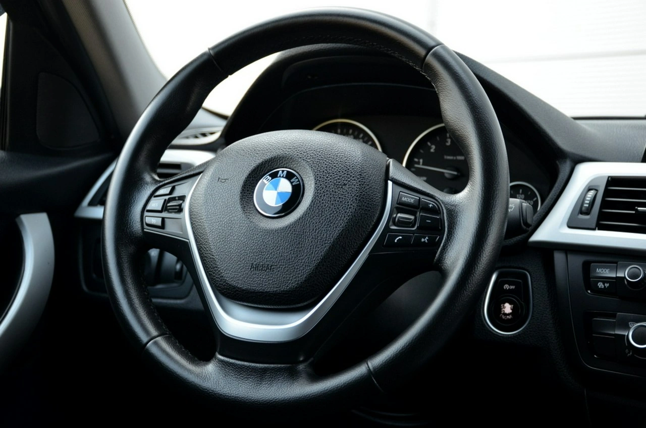 BMW 320 - Zdjęcie 31