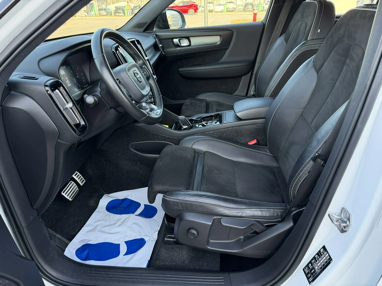 Volvo XC 40 - Zdjęcie 15