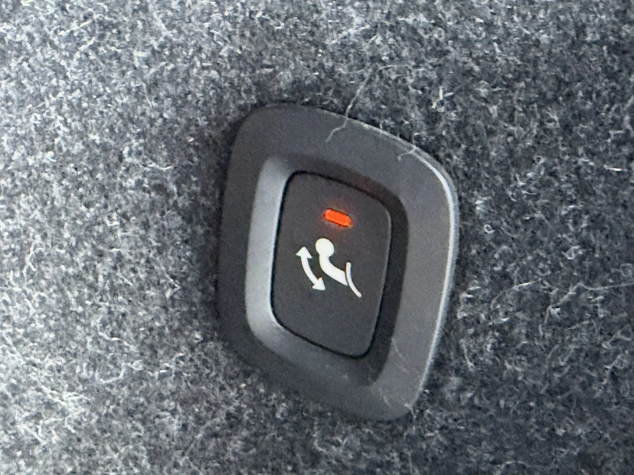 Volvo XC 40 - Zdjęcie 37