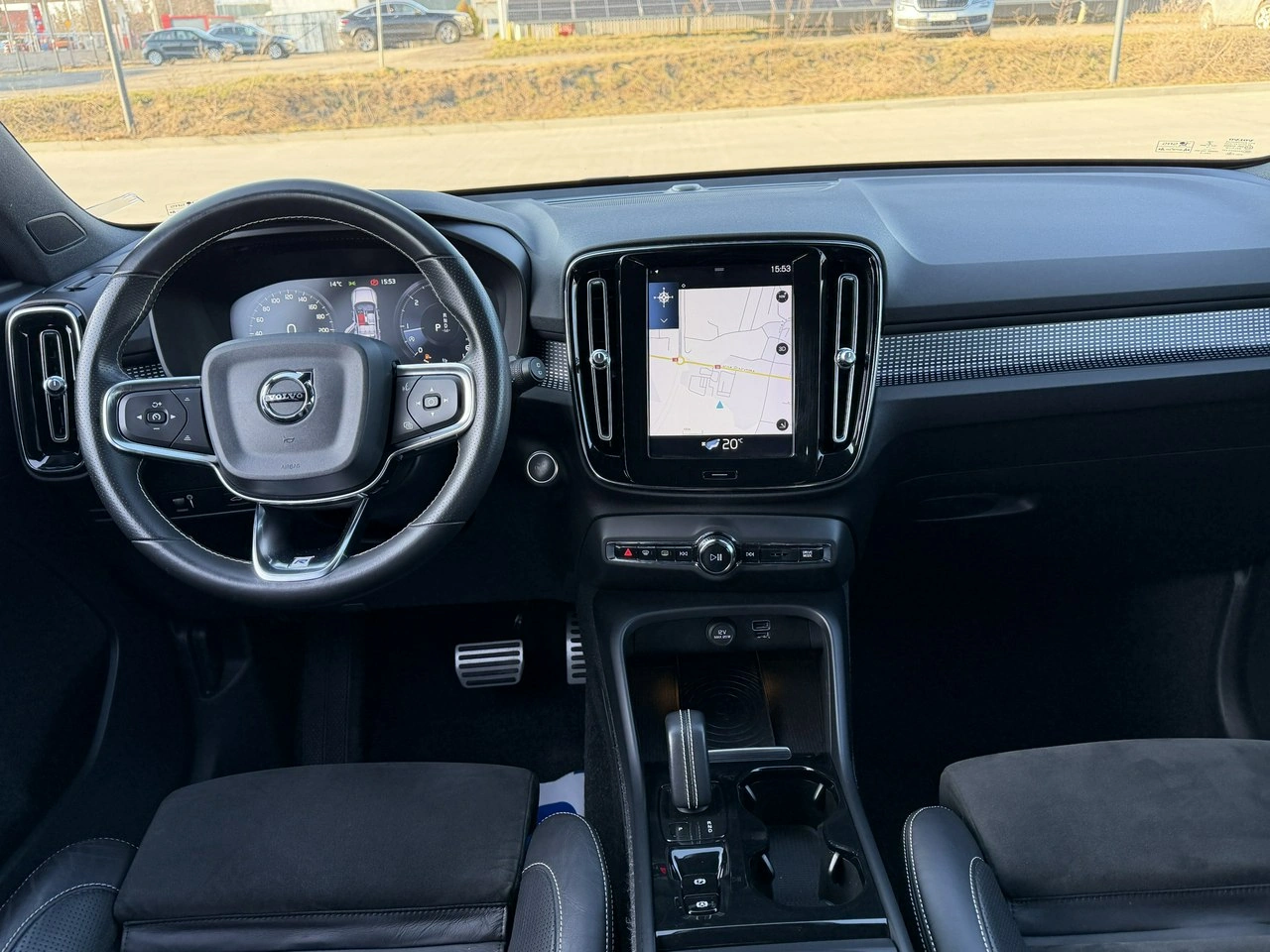 Volvo XC 40 - Zdjęcie 18