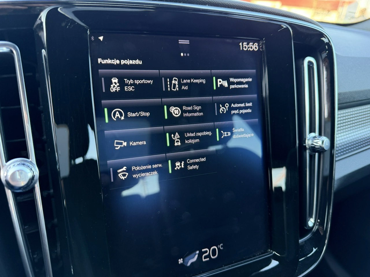 Volvo XC 40 - Zdjęcie 24