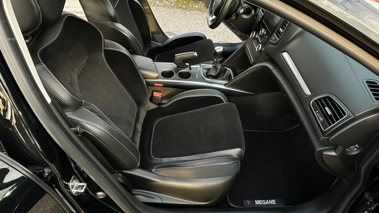 Renault Megane - Zdjęcie 17