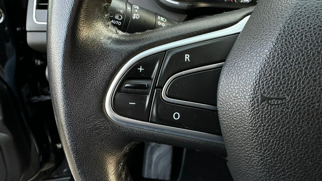 Renault Megane - Zdjęcie 25