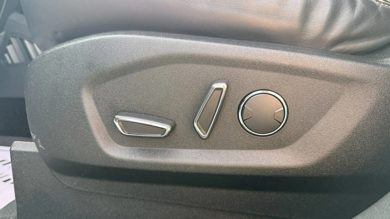 Ford Edge - Zdjęcie 17