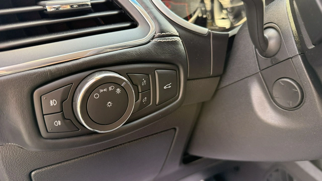 Ford Edge - Zdjęcie 20