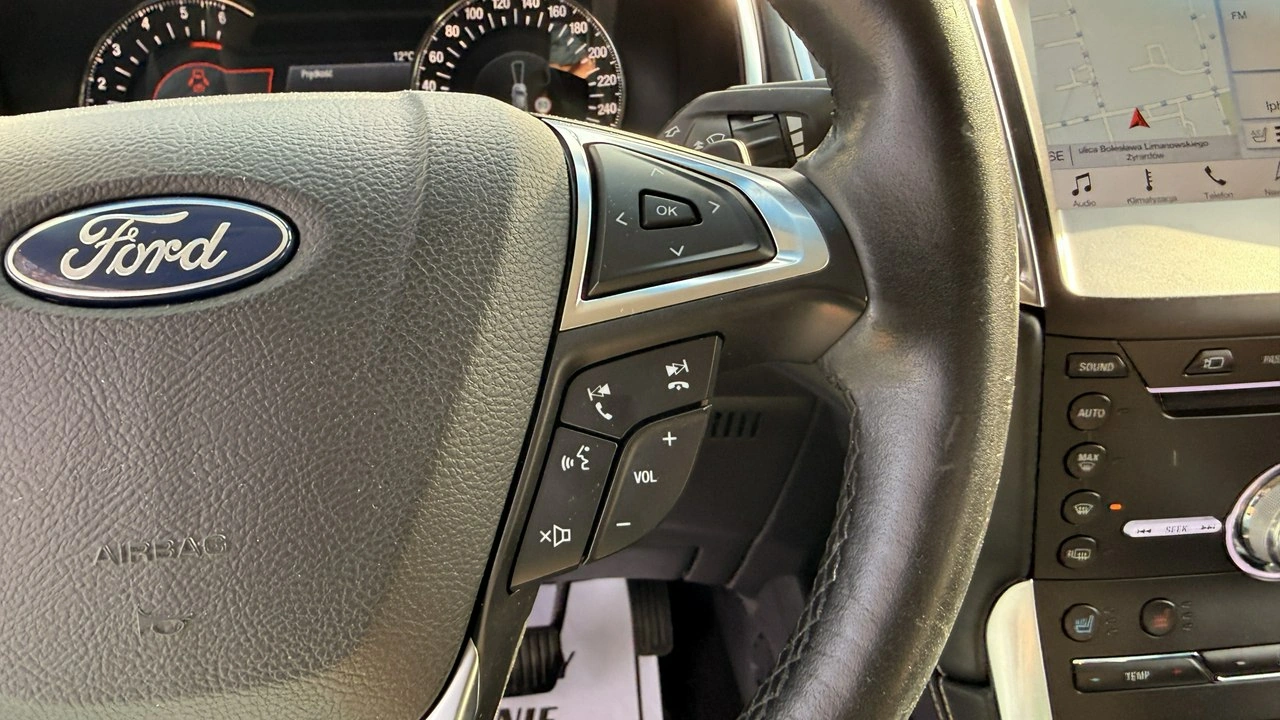 Ford Edge - Zdjęcie 24