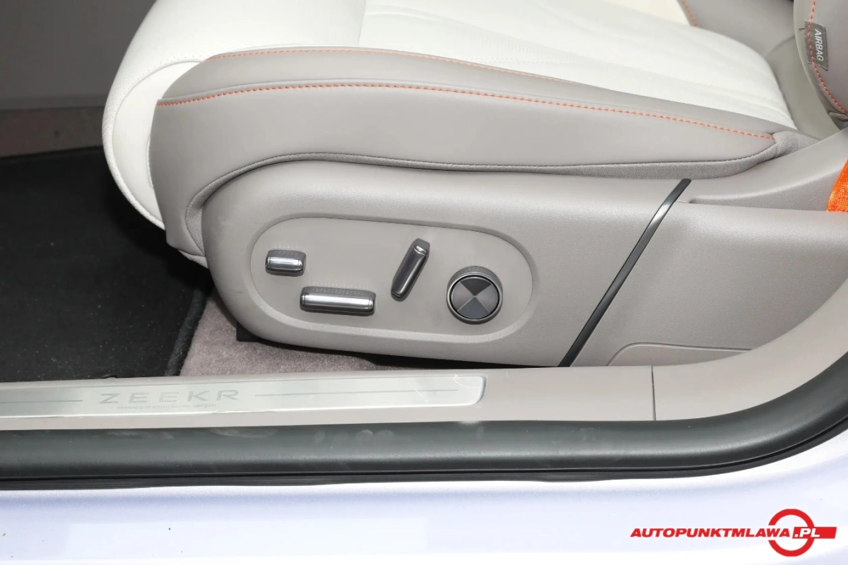 ZEEKR 007 - Zdjęcie 13