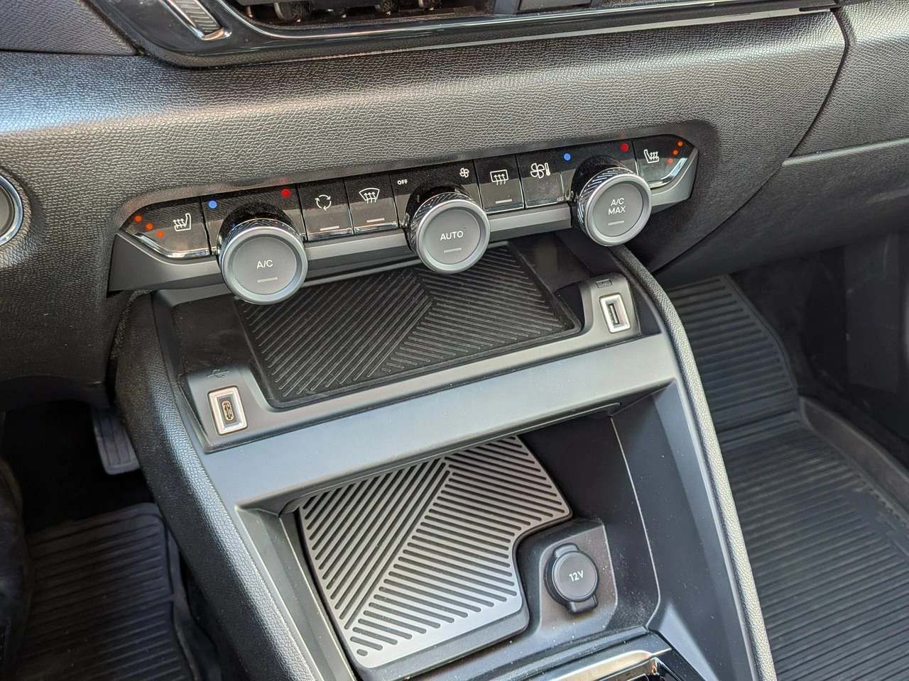 Citroën C4 - Zdjęcie 17