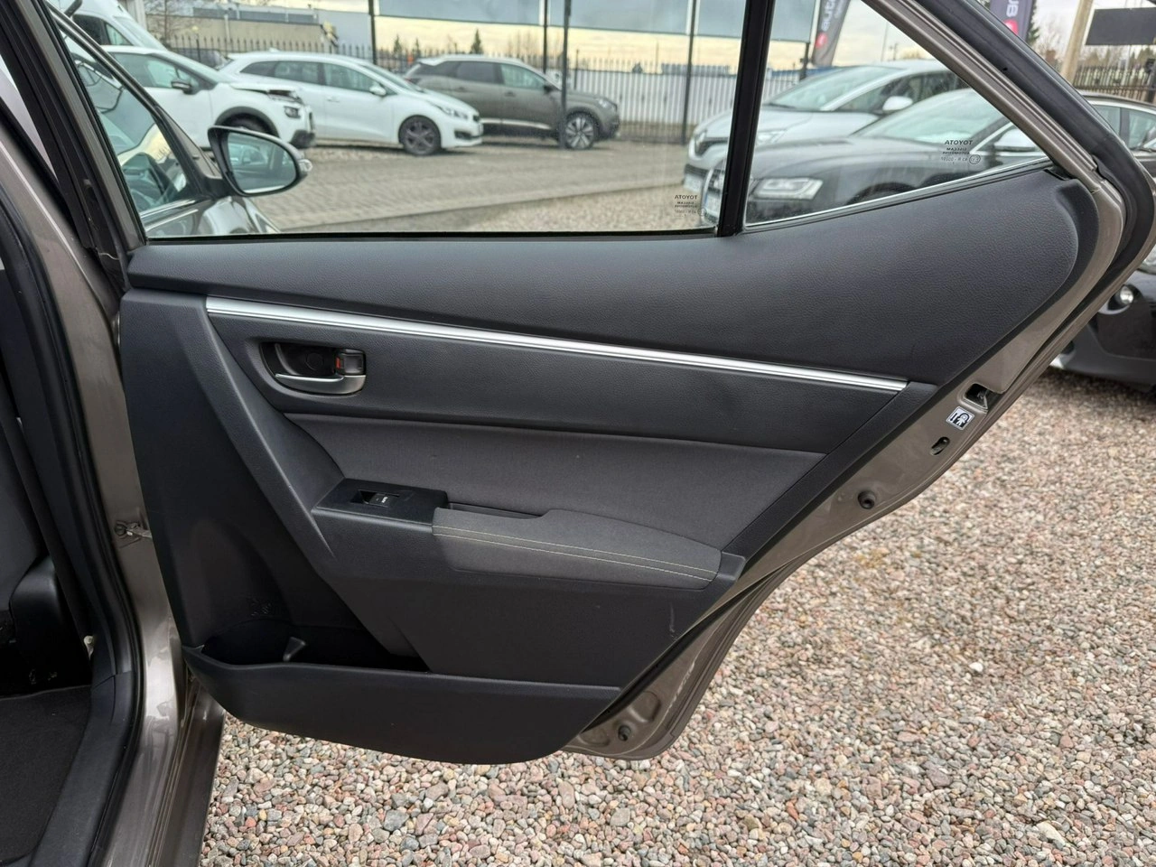 Toyota Corolla - Zdjęcie 13