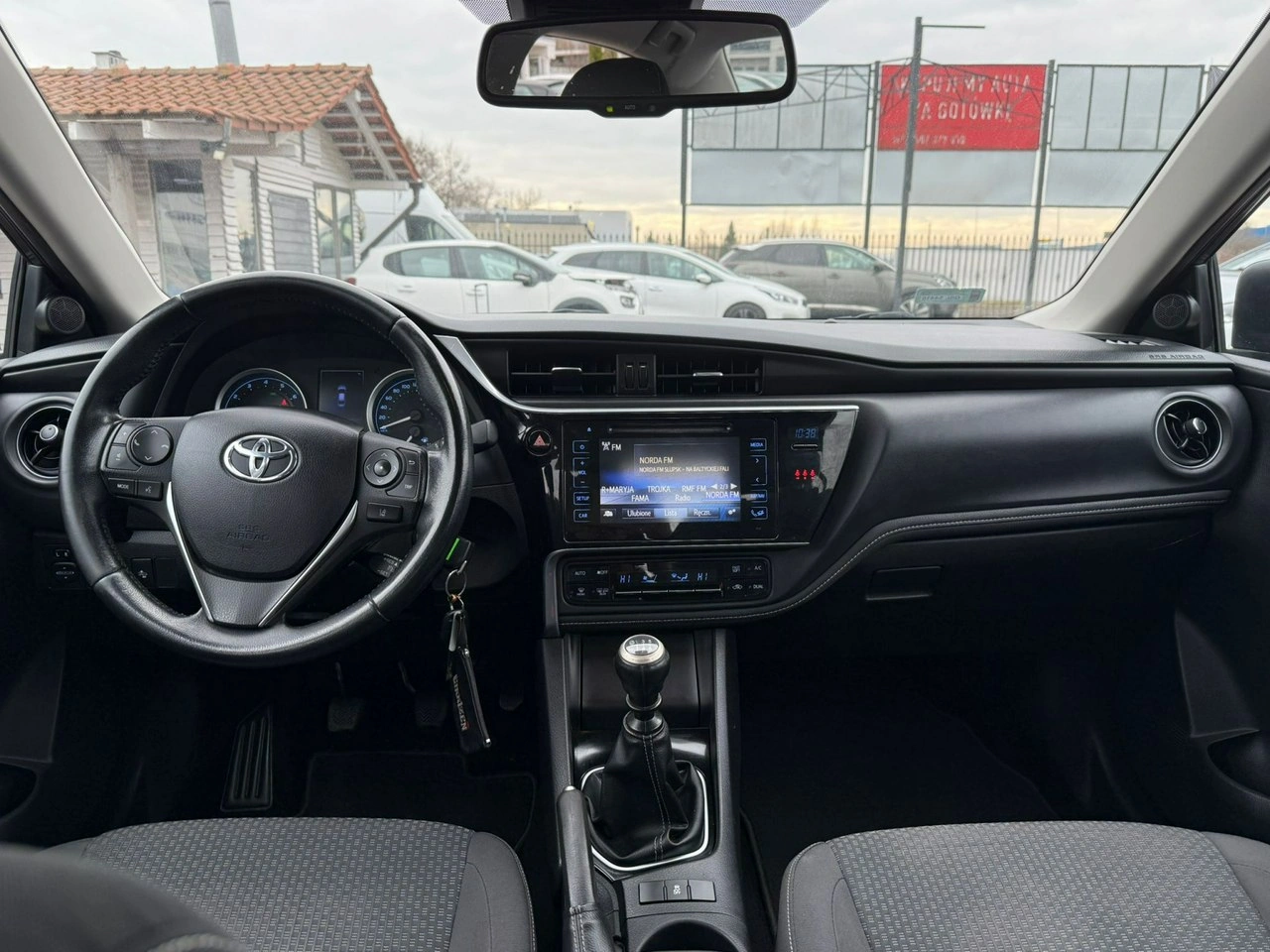 Toyota Corolla - Zdjęcie 15