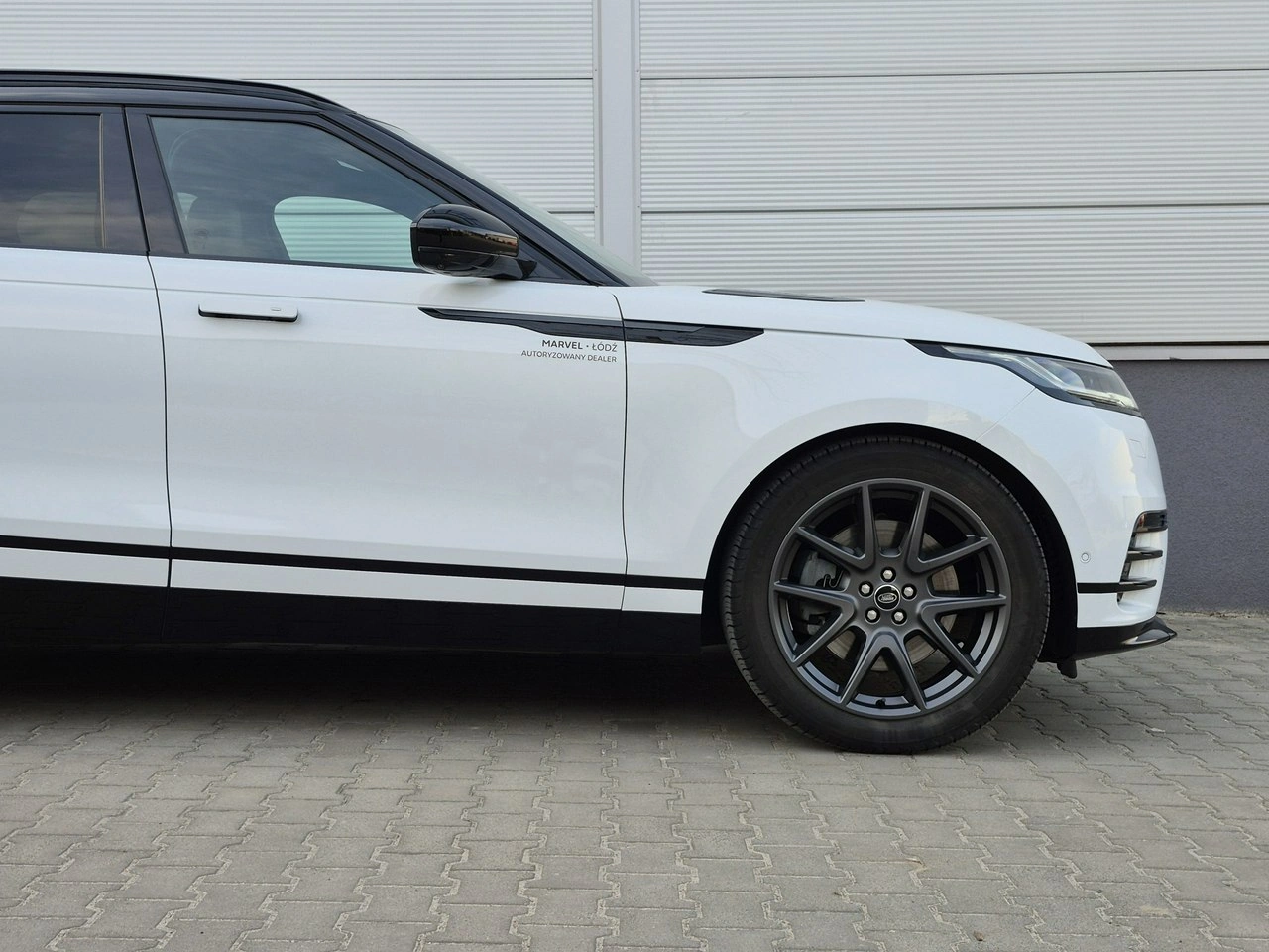 Land Rover Range Rover Velar - Zdjęcie 10