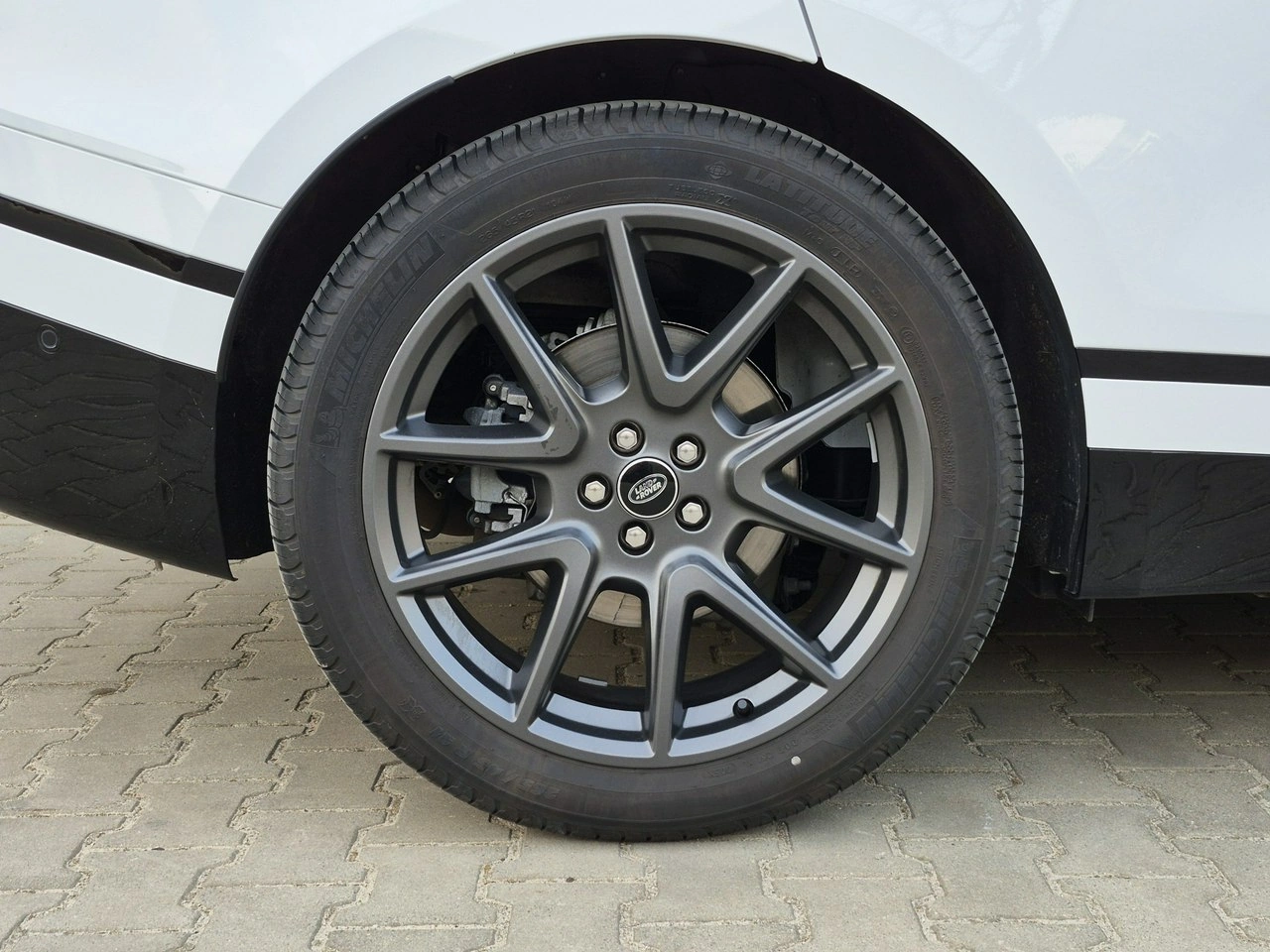 Land Rover Range Rover Velar - Zdjęcie 11