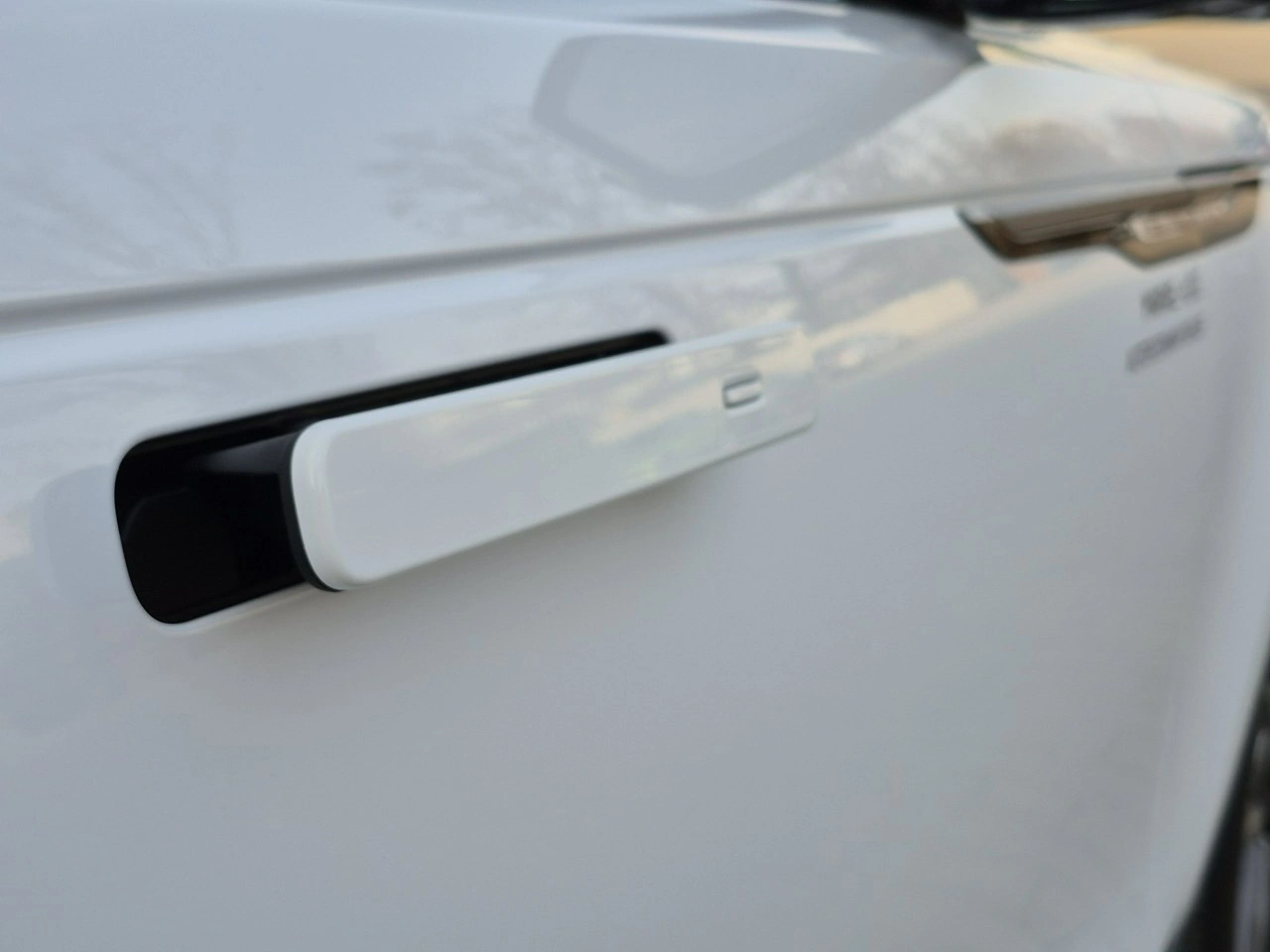 Land Rover Range Rover Velar - Zdjęcie 13