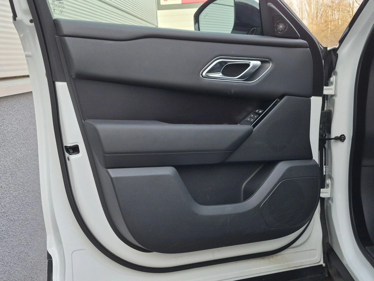 Land Rover Range Rover Velar - Zdjęcie 17