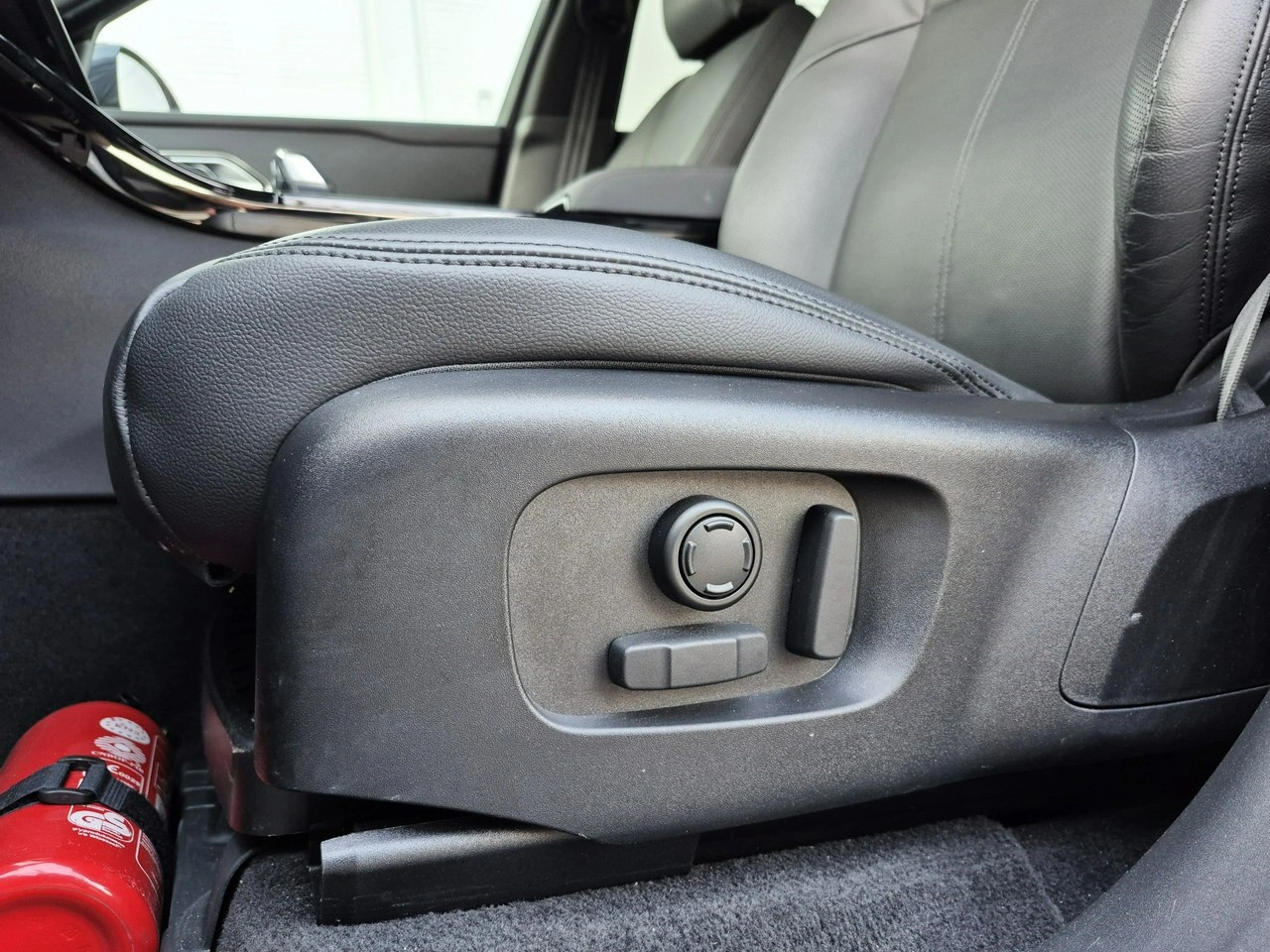 Land Rover Range Rover Velar - Zdjęcie 32