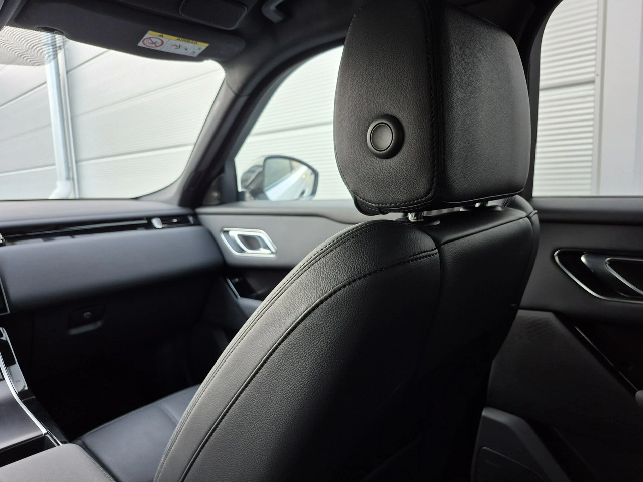 Land Rover Range Rover Velar - Zdjęcie 36