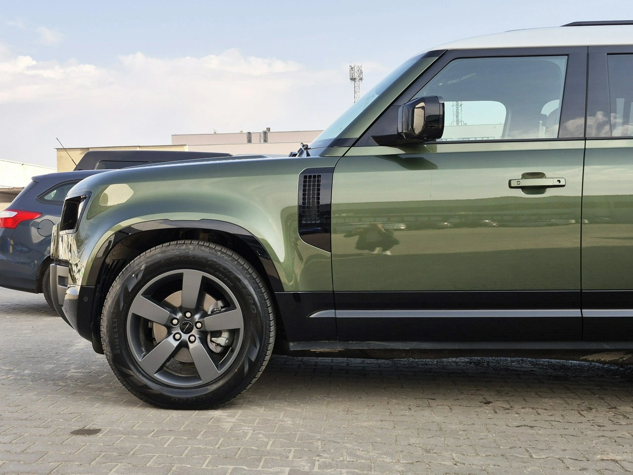 Land Rover Defender - Zdjęcie 12