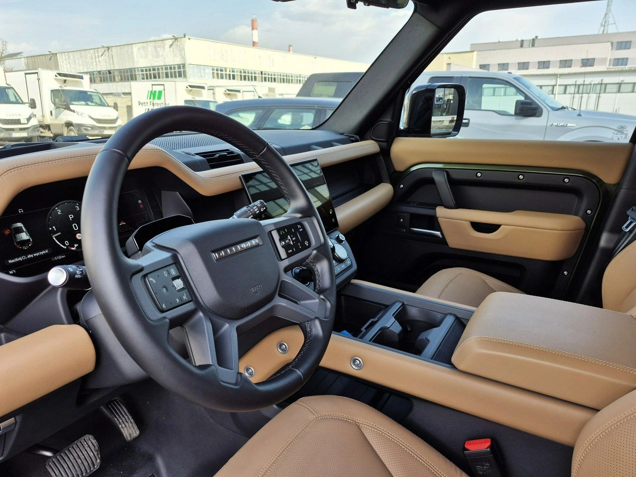 Land Rover Defender - Zdjęcie 16