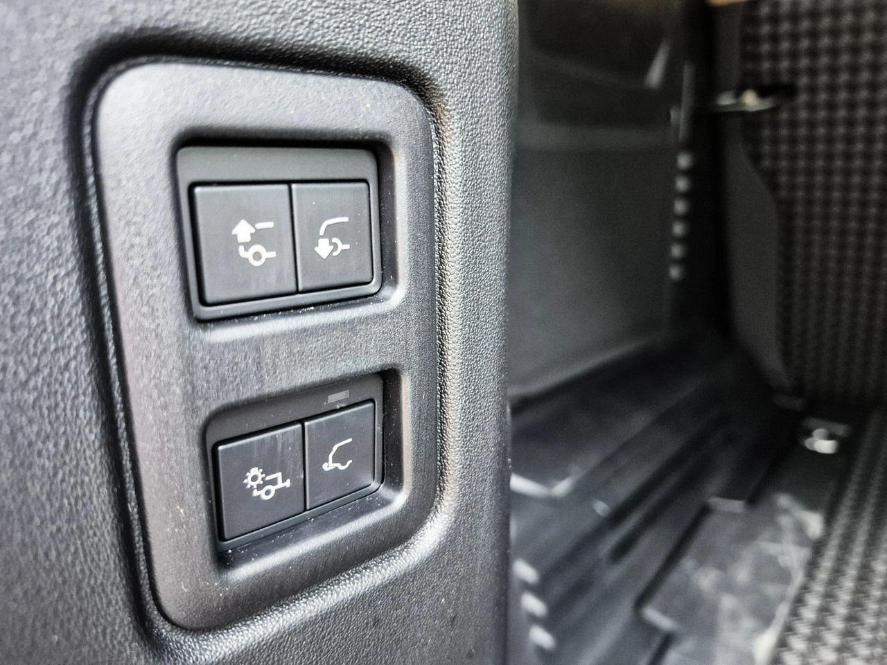 Land Rover Defender - Zdjęcie 21