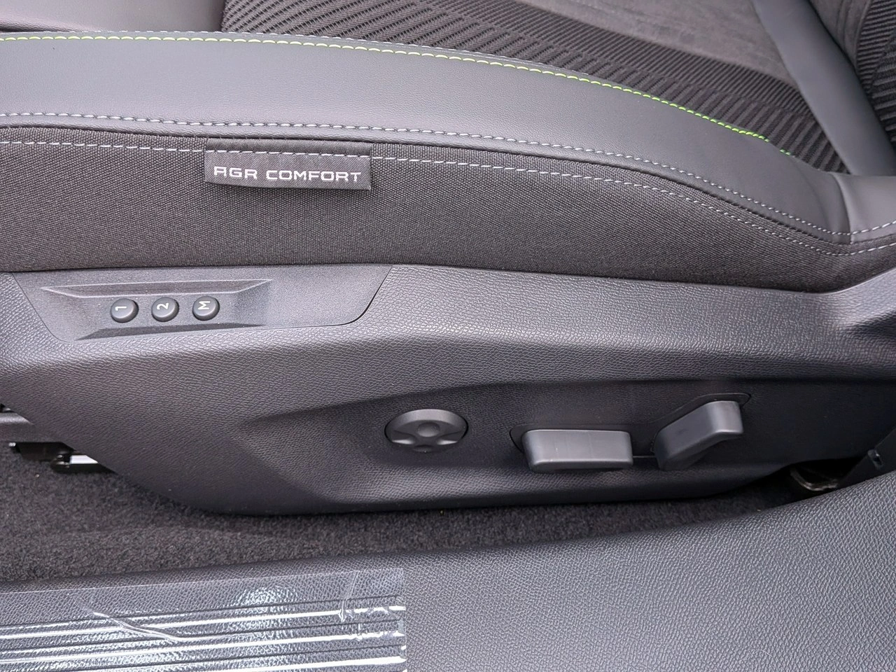 Peugeot 408 - Zdjęcie 9