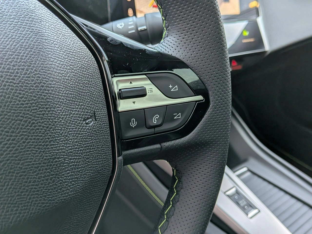 Peugeot 408 - Zdjęcie 11