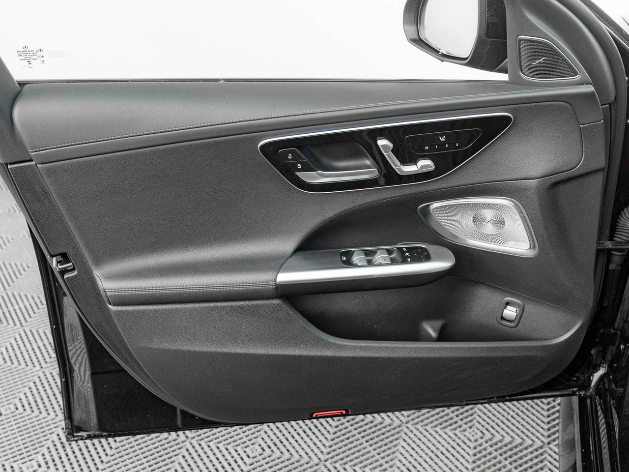 Mercedes C 300 - Zdjęcie 10