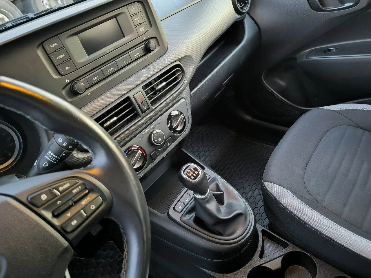 Hyundai i10 - Zdjęcie 14