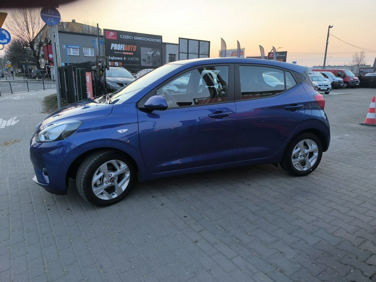 Hyundai i10 - Zdjęcie 8