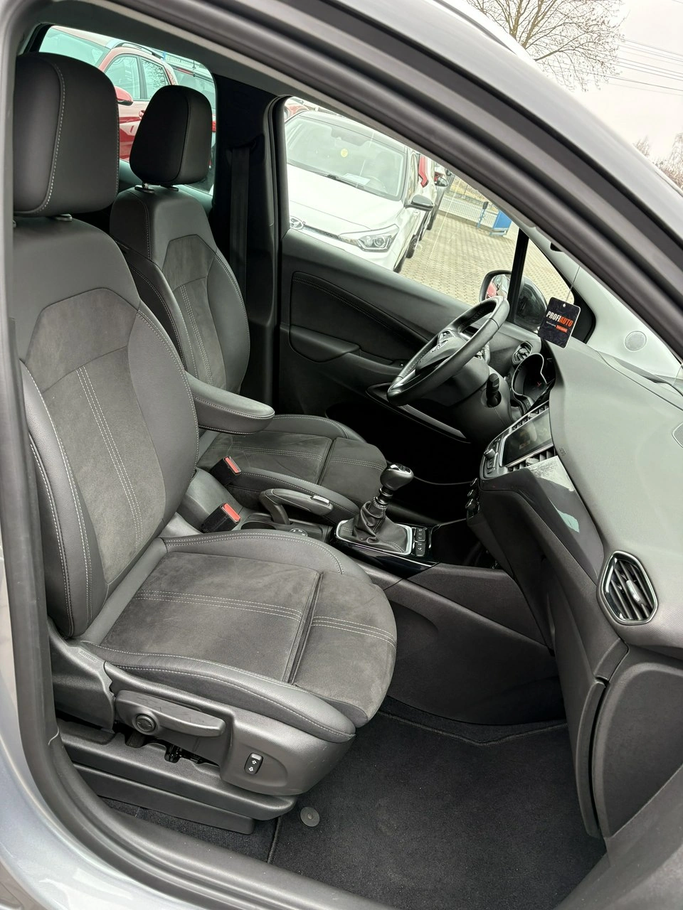 Opel Crossland X - Zdjęcie 13