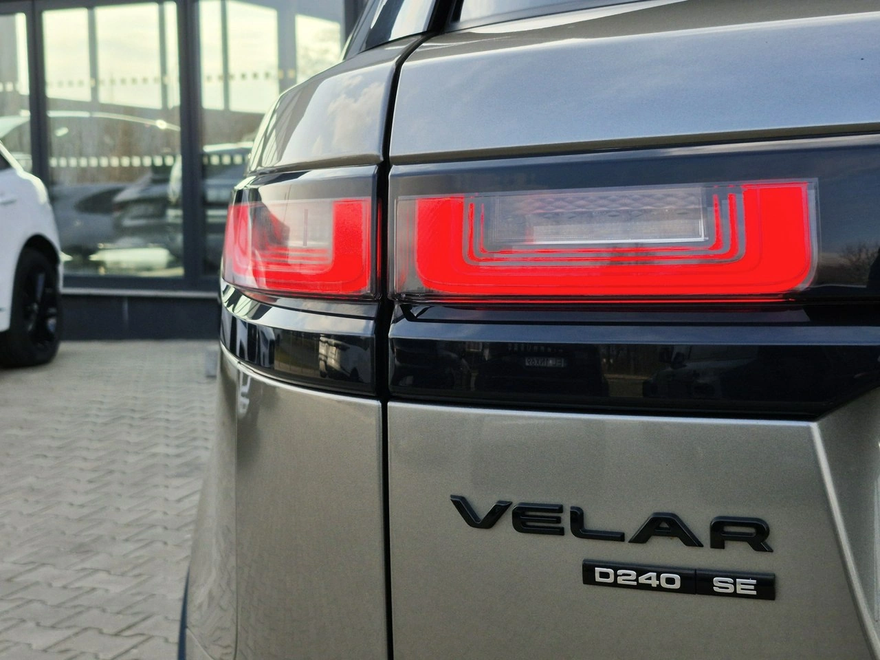 Land Rover Range Rover Velar - Zdjęcie 13