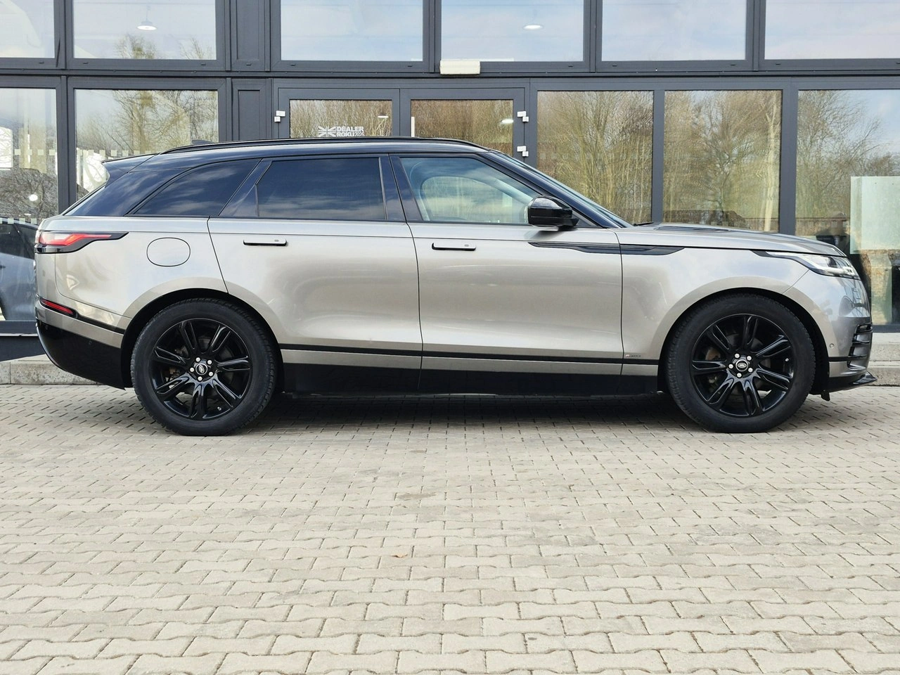 Land Rover Range Rover Velar - Zdjęcie 4